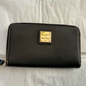 Dooney & Bourke Pebble Leather Black and Tan zip Wallet with Gold Accents
